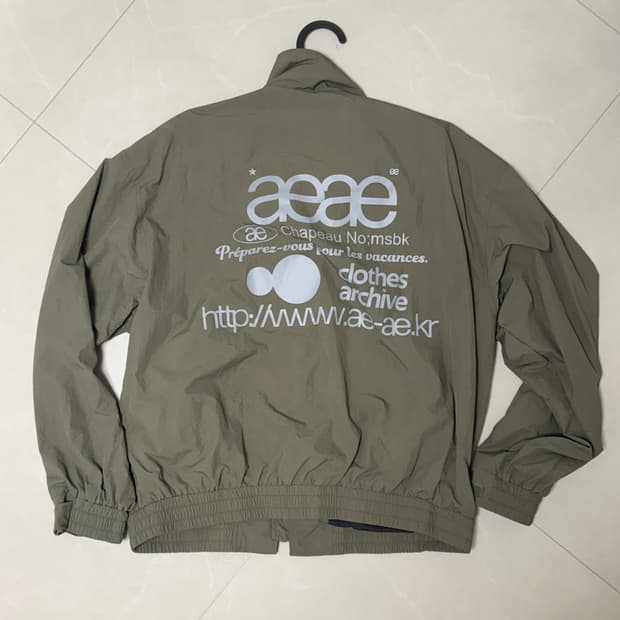 AEAE 윈드브레이커 카키