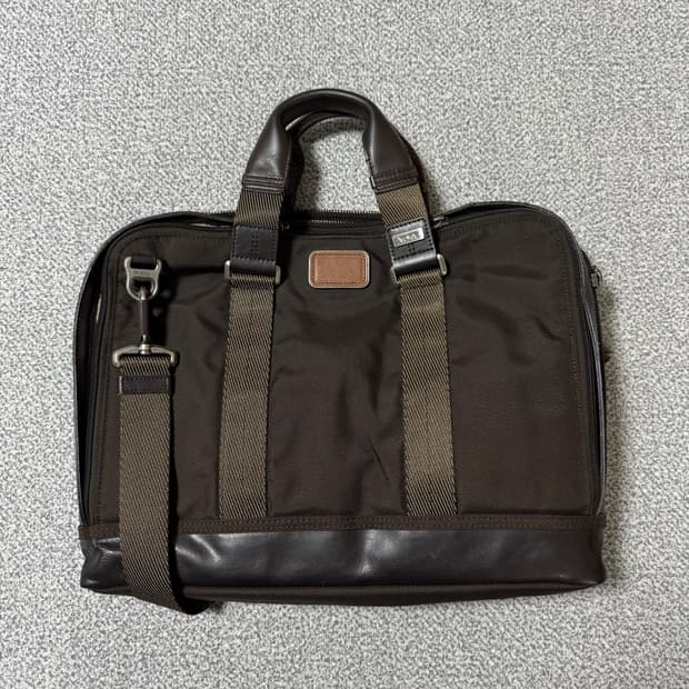 [정가 50만원] TUMI 알파 브라보 앤드류 슬림 브리프