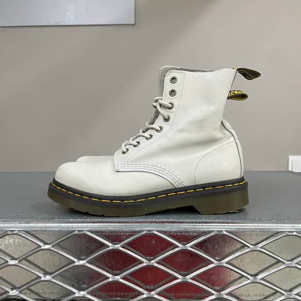 닥터마틴 1460 파스칼 8홀 uk5