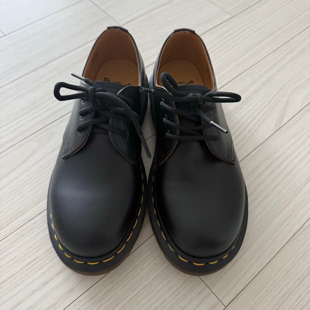 닥터마틴 1461 스무스(220-230) 새상품급