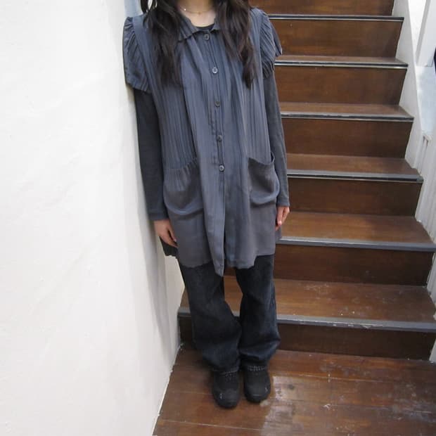 빈티지 플리츠 반팔 롱 가디건 카라넥 디테일 루즈핏 그레이