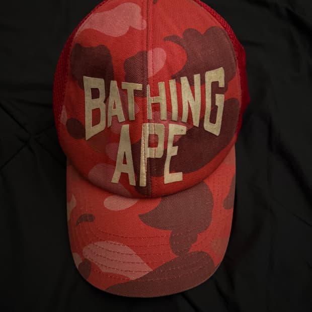 베이프 og 퍼스트 카모 트러커 매쉬캡