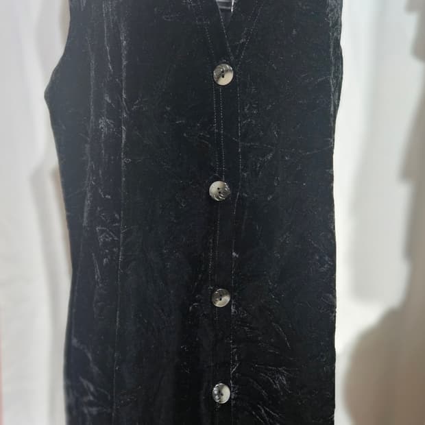 블랙 벨벳 조끼