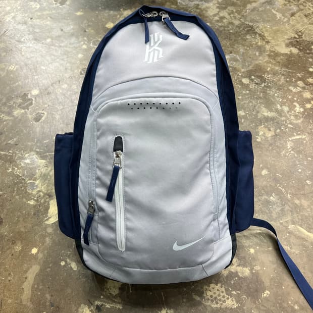 나이키 카이리 어빙 백팩 가방 책가방
