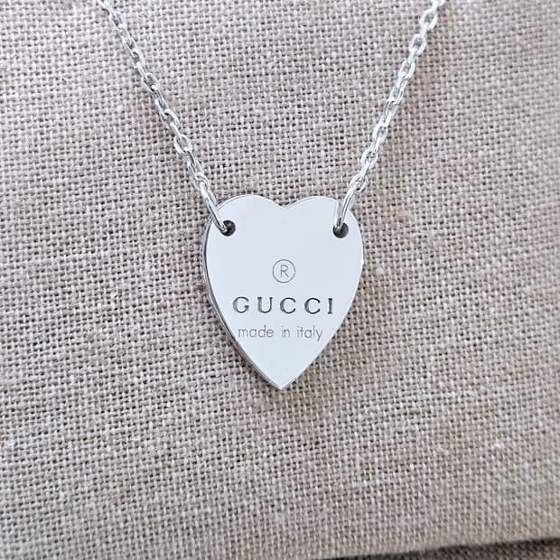 [상태최상] 구찌 트레이드마크 하트 목걸이 [정품/택포함풀구성]