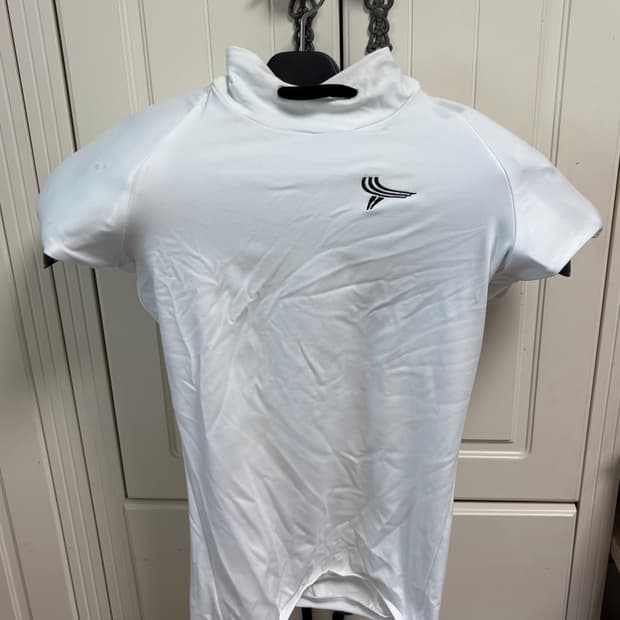 Yori sports 숄더 패드탑 M