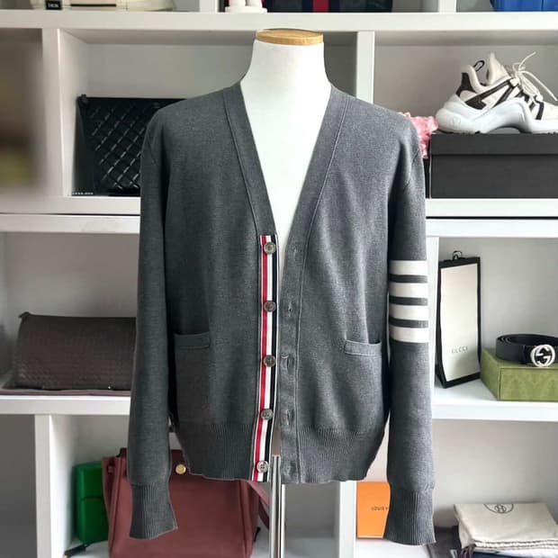 톰브라운 밀라노스티치 가디건