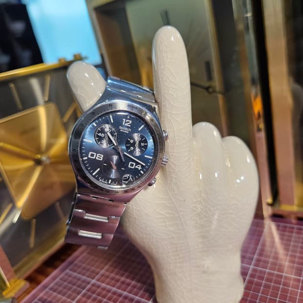 스와치 메탈 시계 크로노그래프 빈티지 메탈릭블루