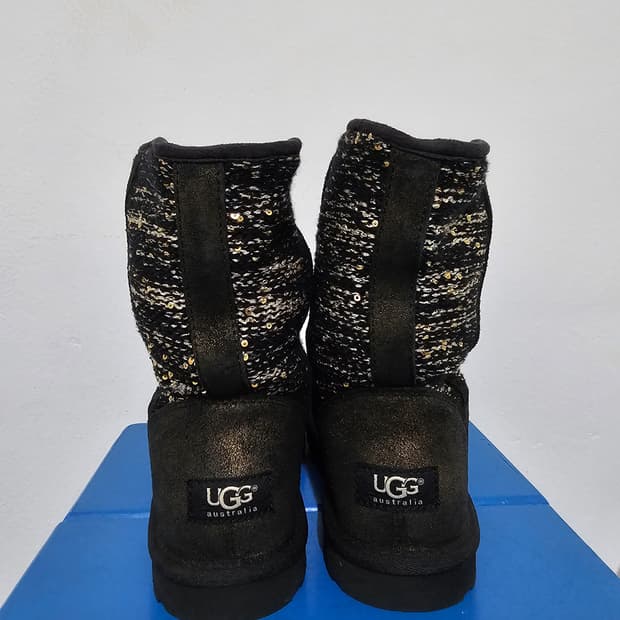 UGG 스팡클 반짝이 포인트 반부츠 230. 택없는 새제품