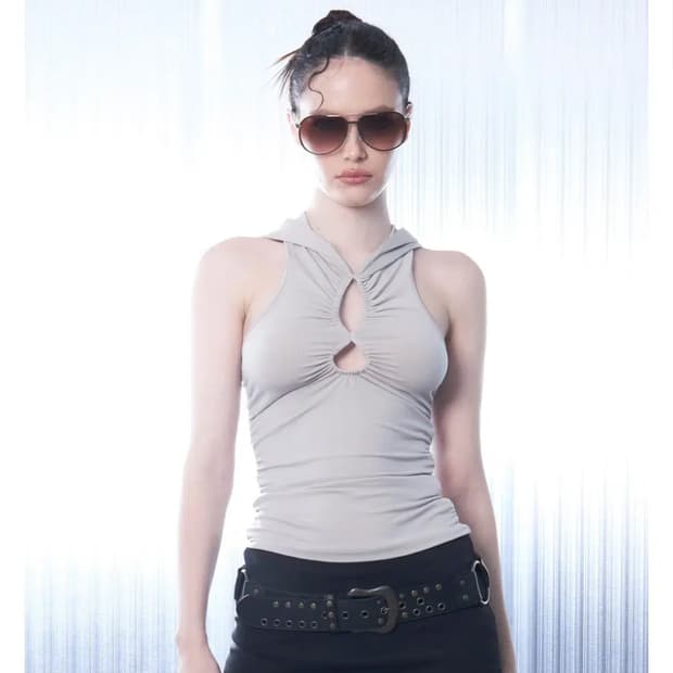 힐다 홀 슬리브리스 후디 베이지