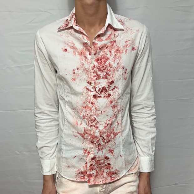 Tornado Mart Rose Graphic White Shirt