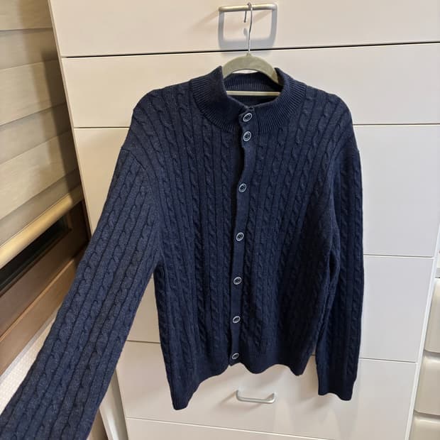 Newyoker 캐시미어 울 혼방 네이비 꽈배기 가디건