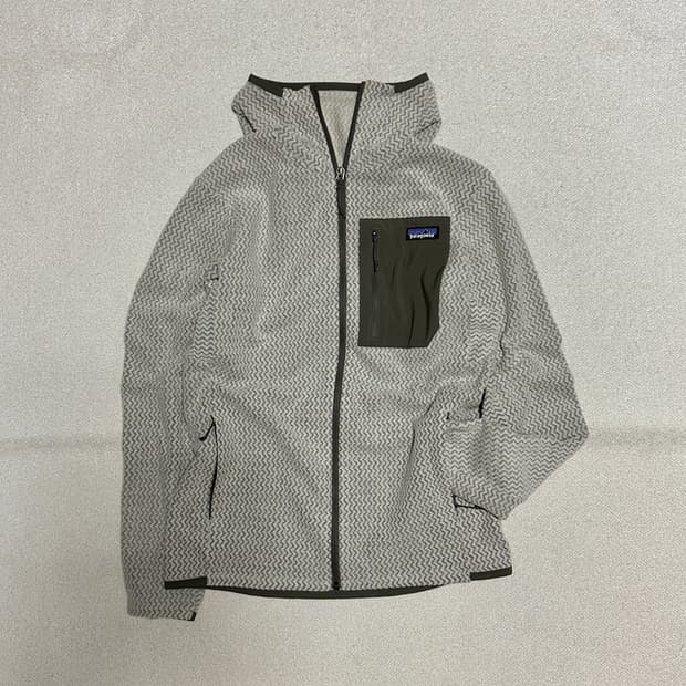 파타고니아 맨즈 R1 에어 풀집 후디