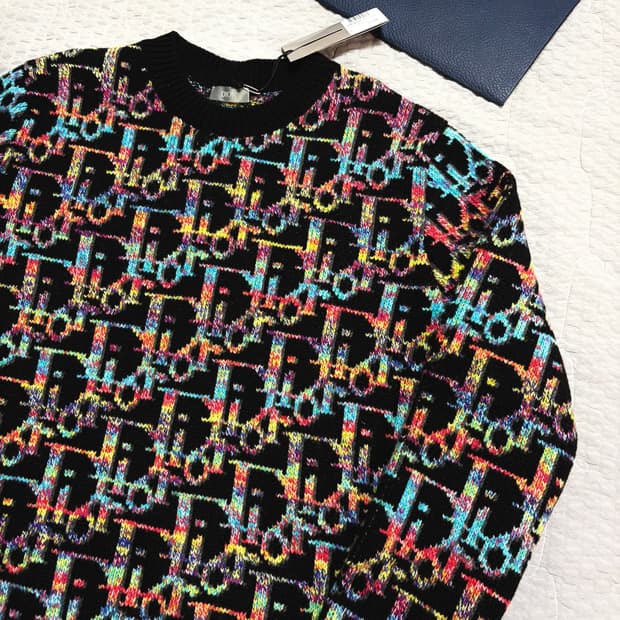 디올 오블리크 니트