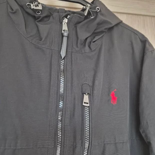 폴로 바람막이 L 구매합니다