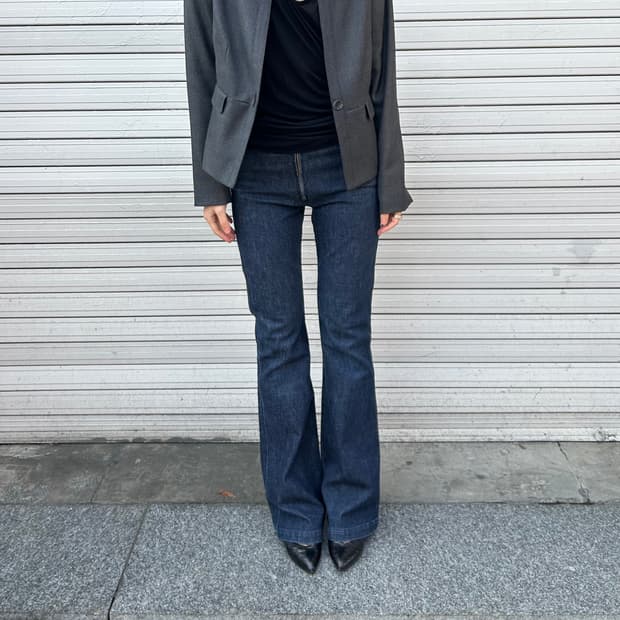 부츠컷 미니멀 하이웨스트 데님진