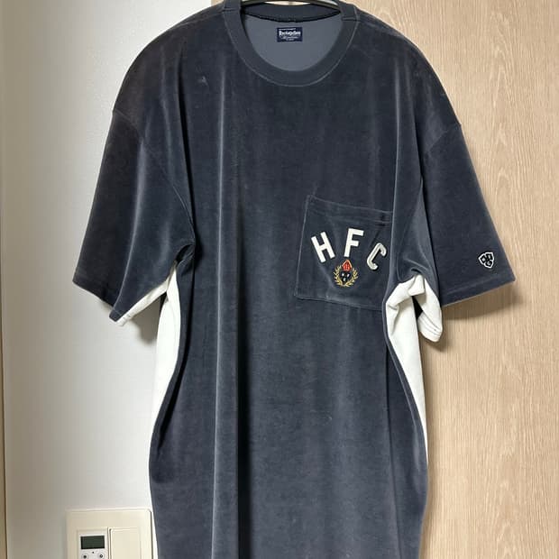 헤리티지플로스 벨루어 포켓 반팔티 차콜 ( XL )