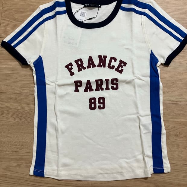 자라 화이트 프랑스 프린팅 반팔 티셔츠 S 사이즈