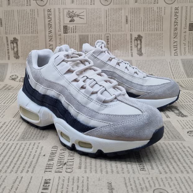 나이키 에어맥스95라이트크림운동화 235