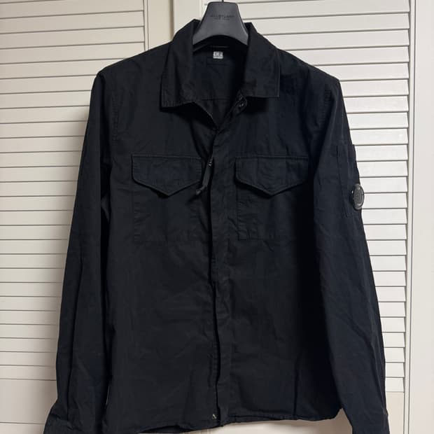 22시즌 CP컴퍼니 오버셔츠 블랙 L