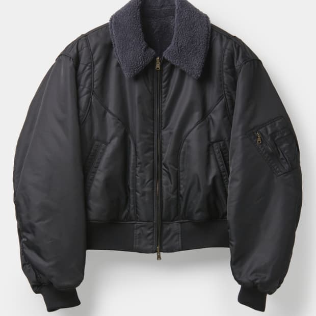 쿠어 cwu 리버서블 패디드 봄버 M사이즈 팝니다