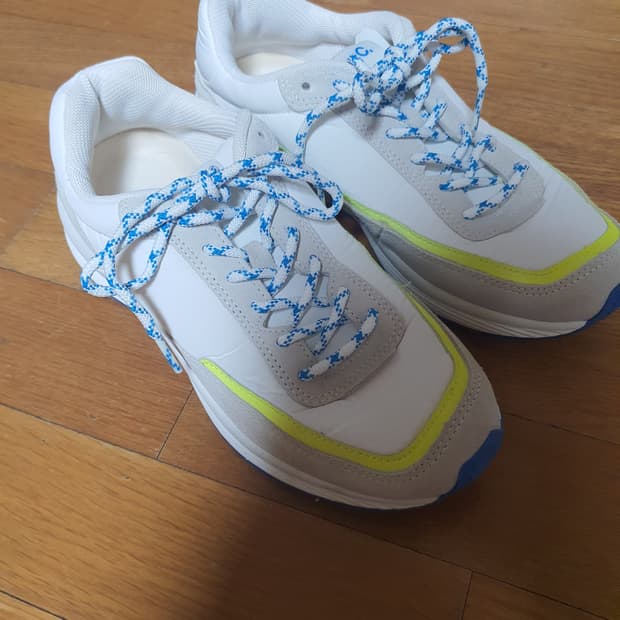 1회착용 APC 아페쎄 스니커즈 40사이즈 260사이즈