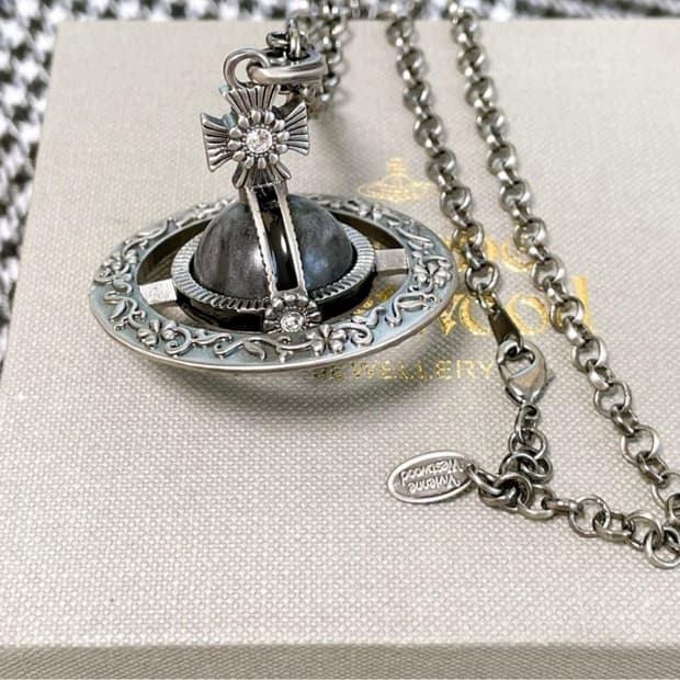 비비안 웨스트우드 아카이브 엔틱 황동 그레이 대리석 orb 팬던트 목걸이