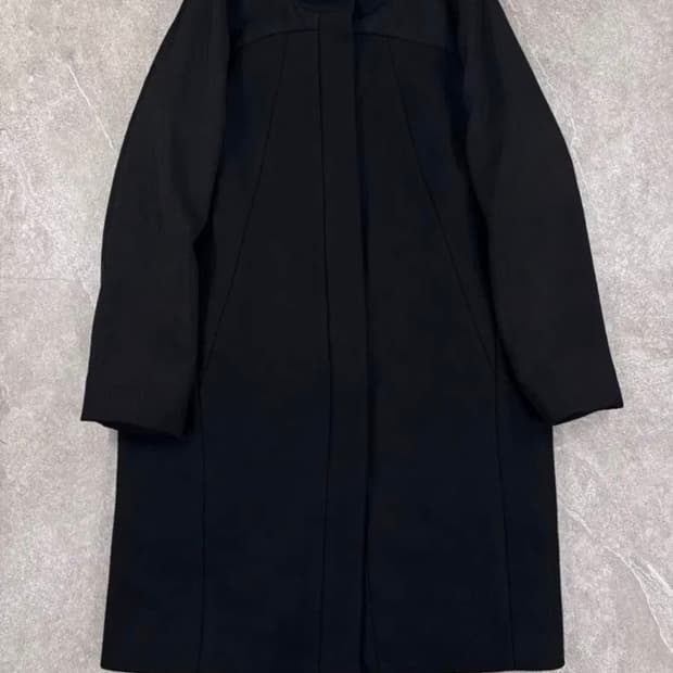 헬무트랭 울코트