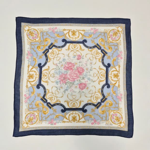 셀린느 쁘띠 스카프 손수건 머플러 