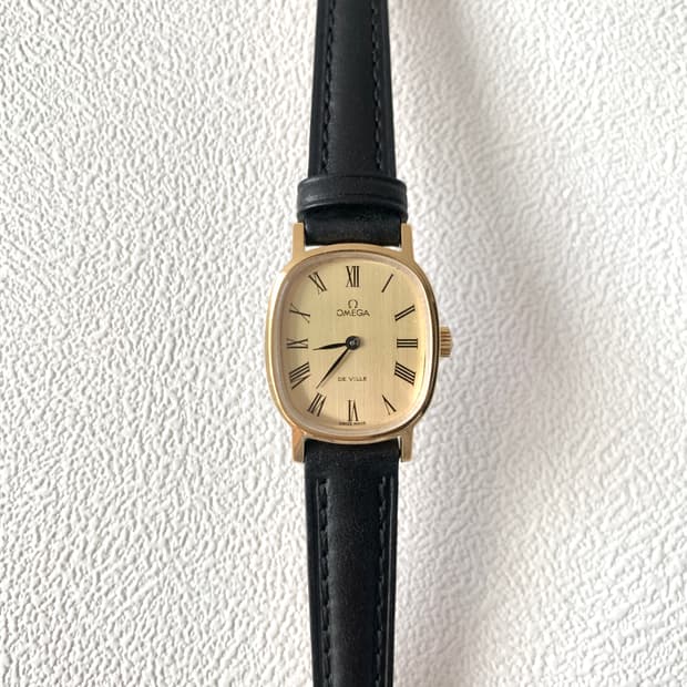 vintage De vile Manual watch
