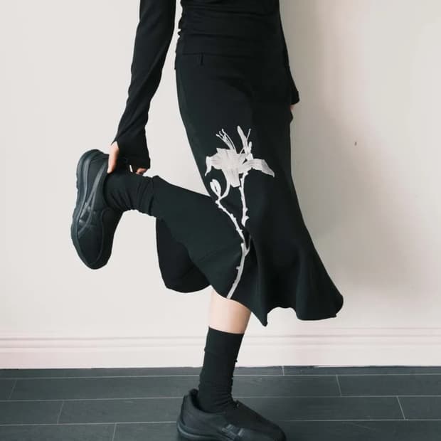 프래그팜 데이 릴리 미디 스커트