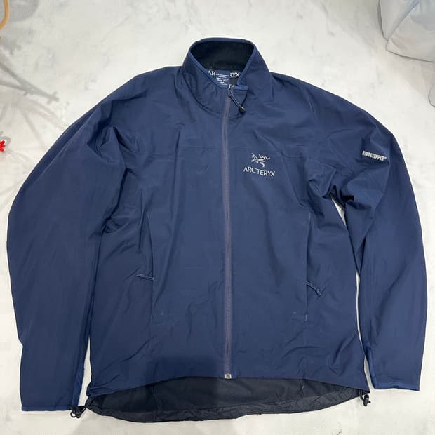 아크테릭스 솔라노 자켓 S 사이즈