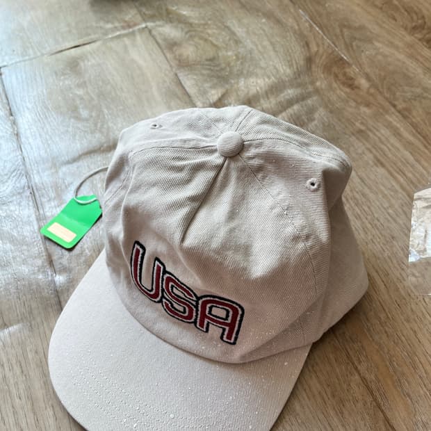 [새상품] 카키스 usa 트러커 캡 화이트 판매합니다