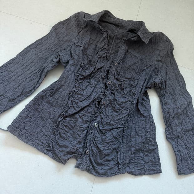 Vintage lace punching shirts