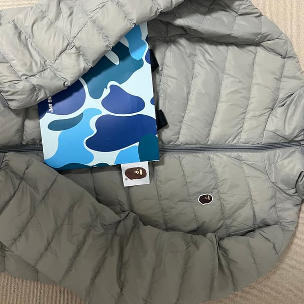 베이프 경량패딩 그레이