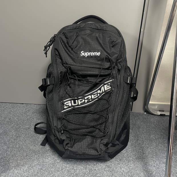 슈프림 23fw 백팩