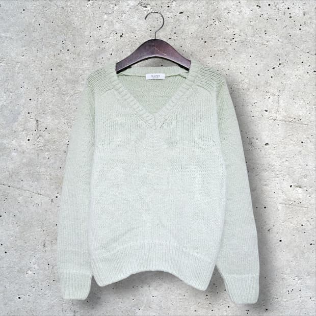 브이넥 니트 (95/M)