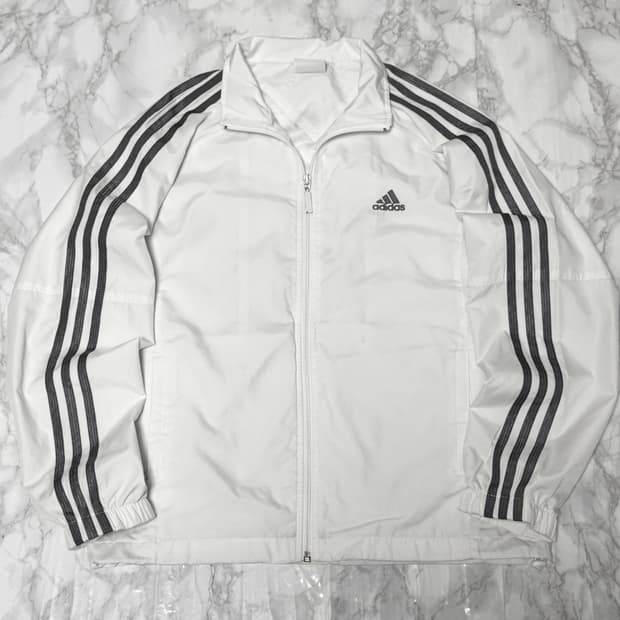 아디다스 화이트x실버 스티치 바람막이 자켓