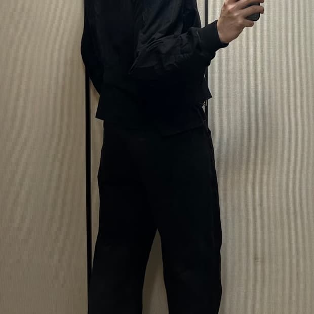 우영미 크롭 봄버