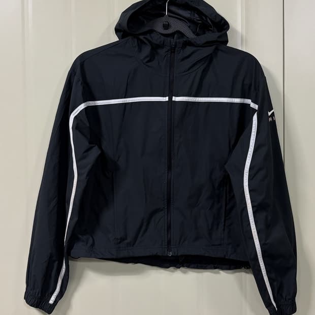 나이키(NIKE) 에어 러닝 바람막이 크롭 자켓