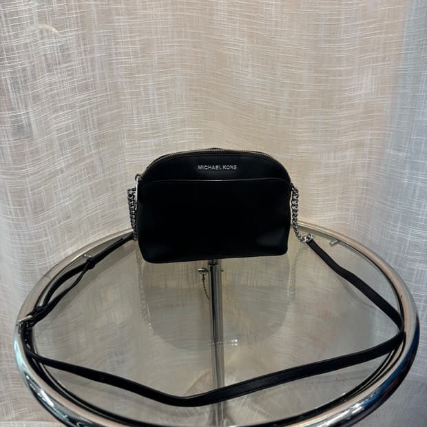 정품 마이클코어스 사피아노 크로스백    