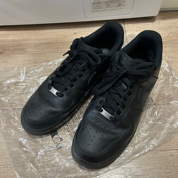 에어포스1 트리플블랙