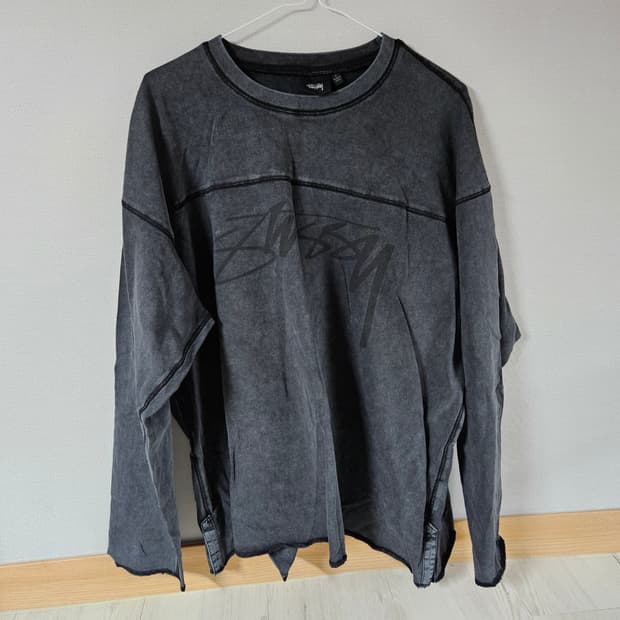 (L) 스투시 피그먼트 풋볼 롱슬리브 차콜