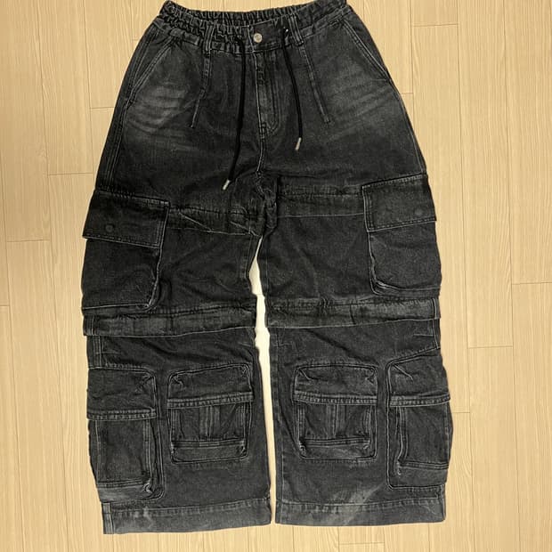 송지오 옴므 블랙 카고 데님 팬츠