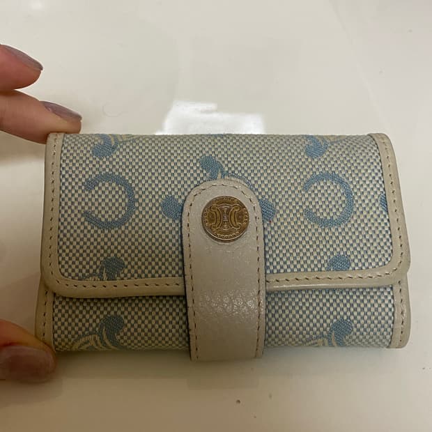 올드 셀린느 지갑 판매합니다