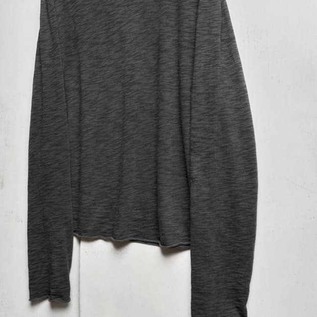 모노 프리베 텍스쳐드 롱슬리브 2 차콜