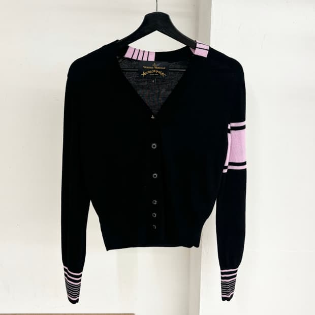 비비안 웨스트우드 블랙 핑크 브이넥 가디건 