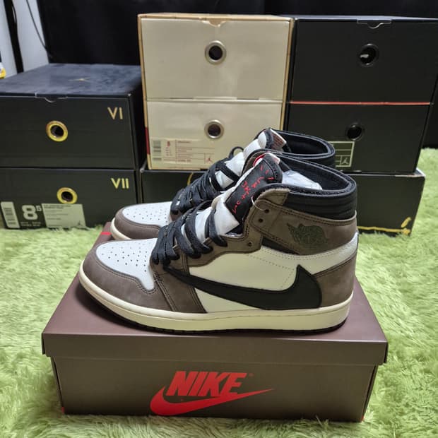 조던1 스캇 하이 새상품 270