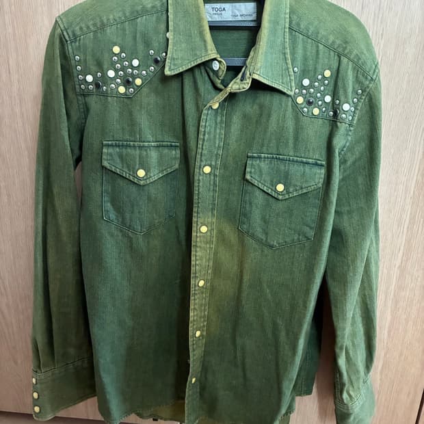 토가 비릴리스 웨스턴 스터드 데님셔츠