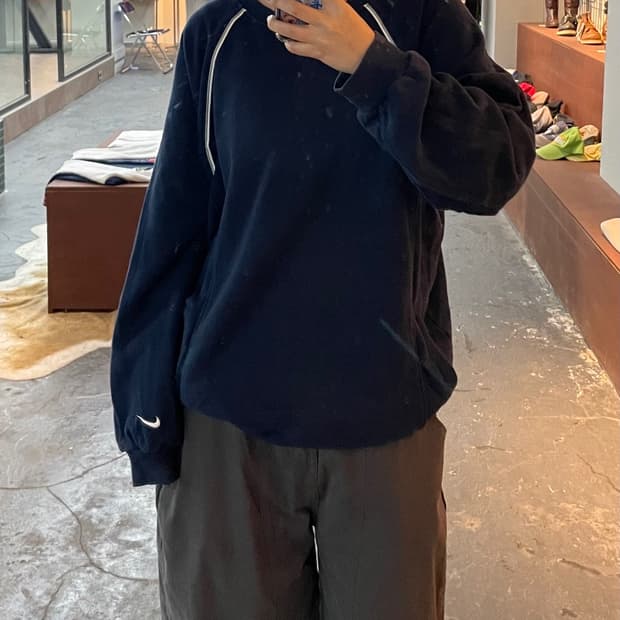 나이키 올드스쿨 빈티지 네이비 맨투맨 H269